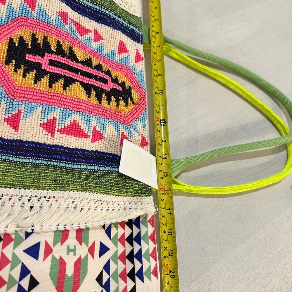 Trendy Multicolor Geometric Tote Bag - Picture 4 of 6